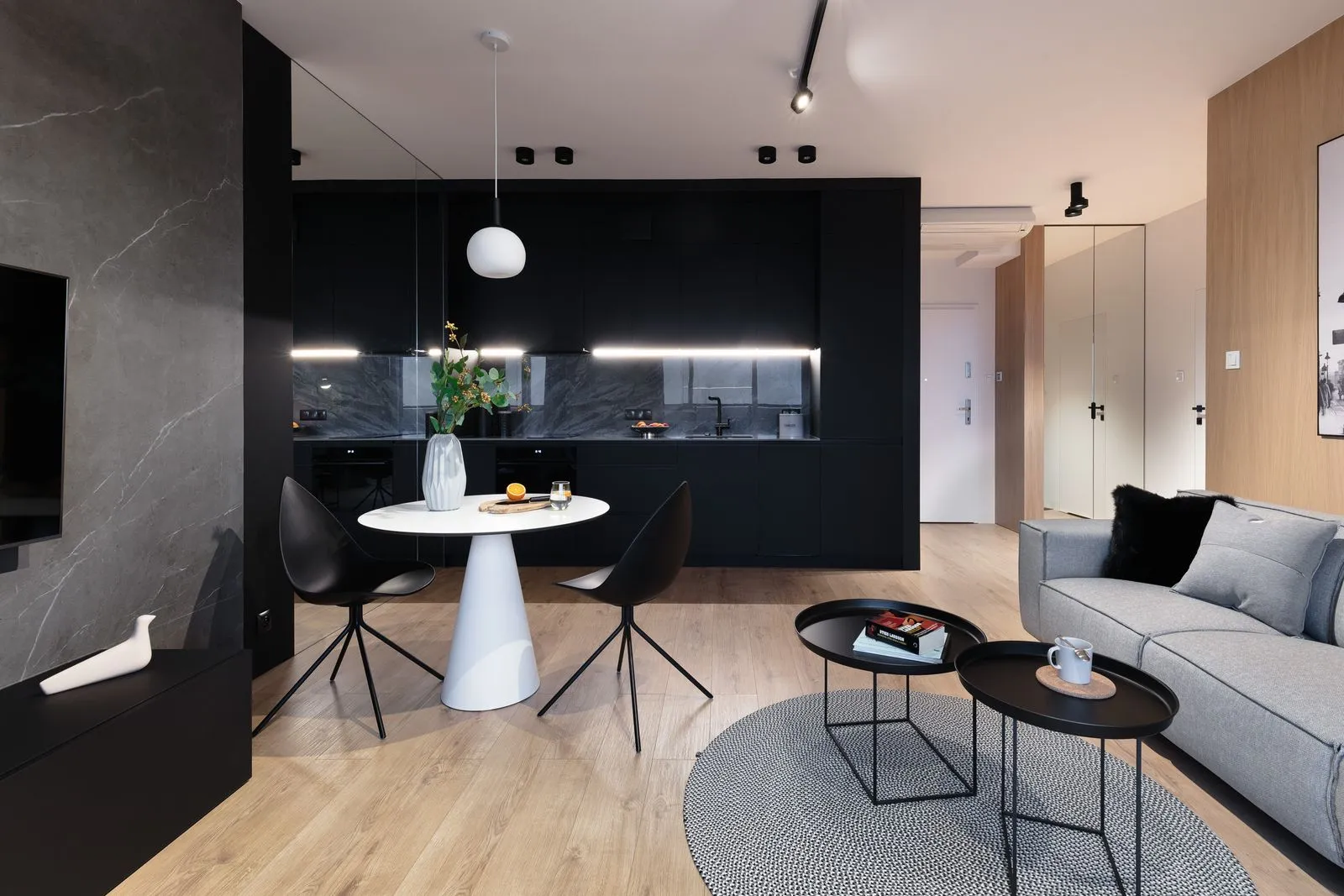 Stylowy apartament inwestycyjny Towarowa